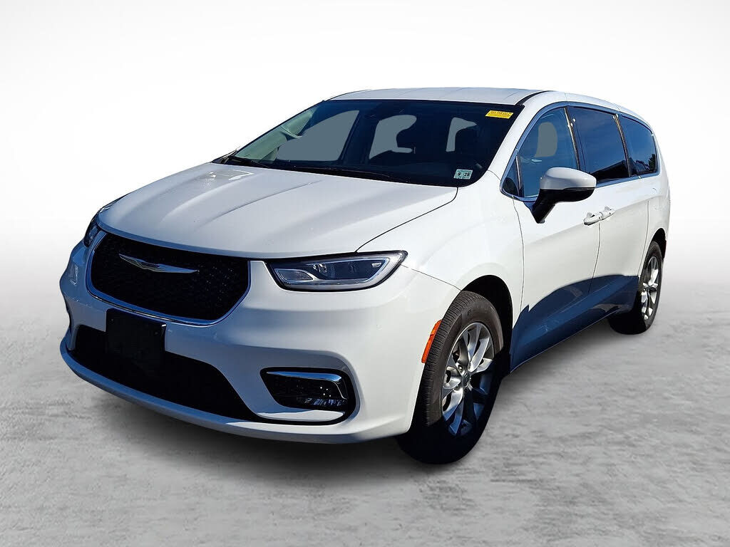 2023 CHRYSLER Pacifica