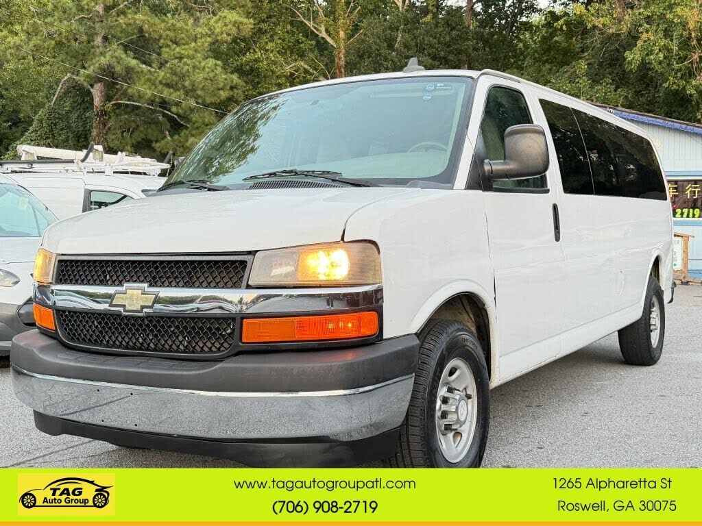 2017 CHEVROLET Express
