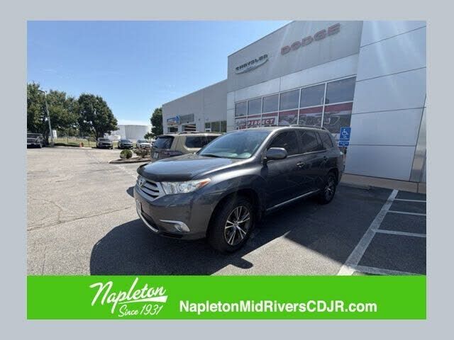 2013 TOYOTA Highlander