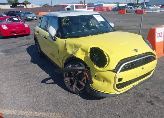 2025 MINI Hardtop