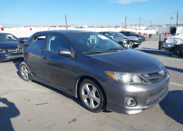 2012 TOYOTA Corolla