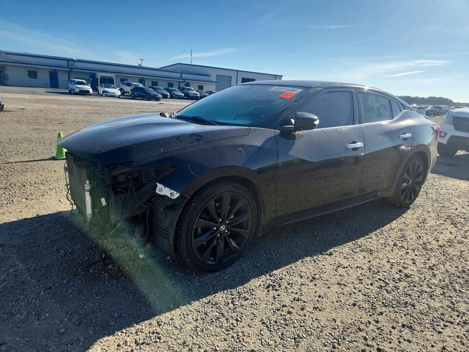 2017 NISSAN Maxima