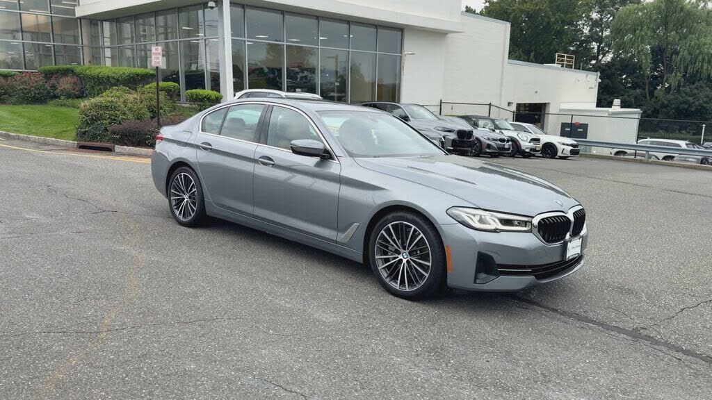 2023 BMW 530i