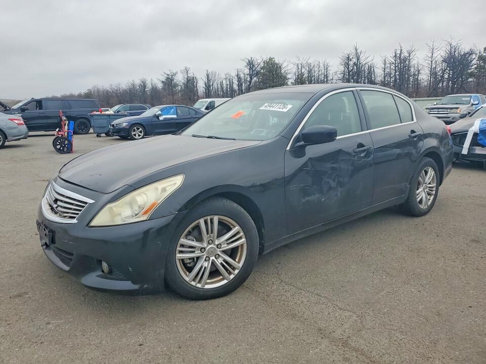 2011 INFINITI G37