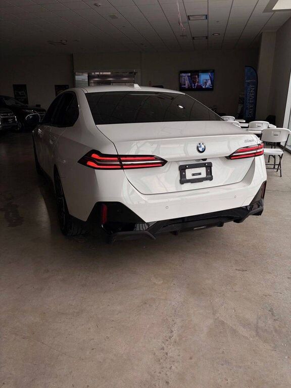 2024 BMW 530i