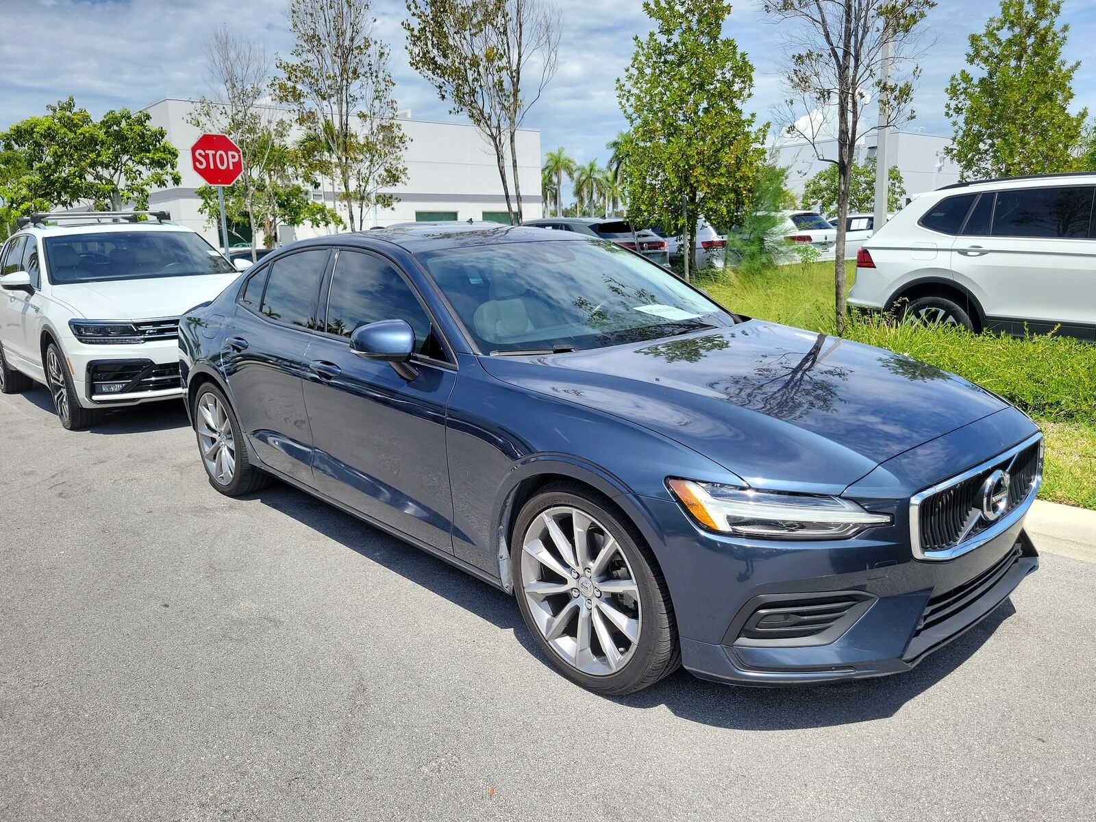 2019 VOLVO S60