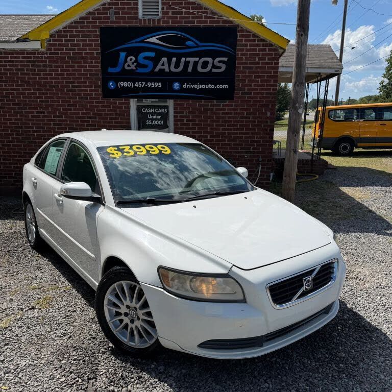 2011 VOLVO S40