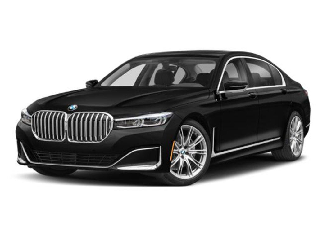2022 BMW 740i