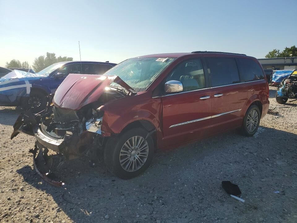 2014 CHRYSLER Town and Country