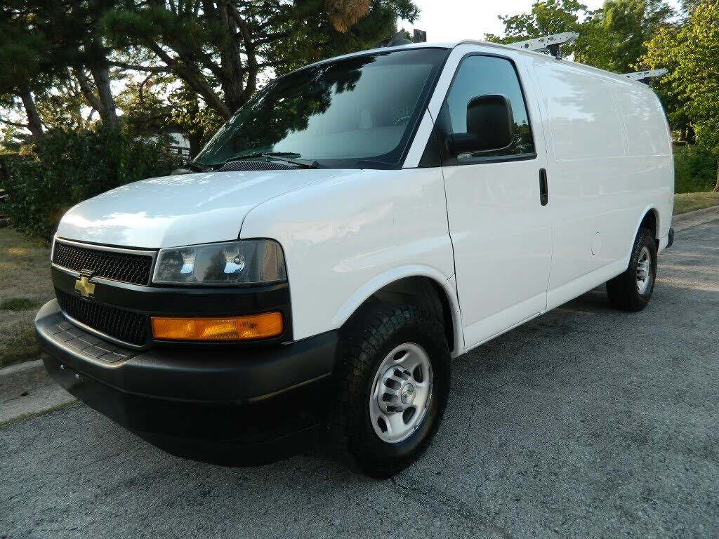 2020 CHEVROLET Express