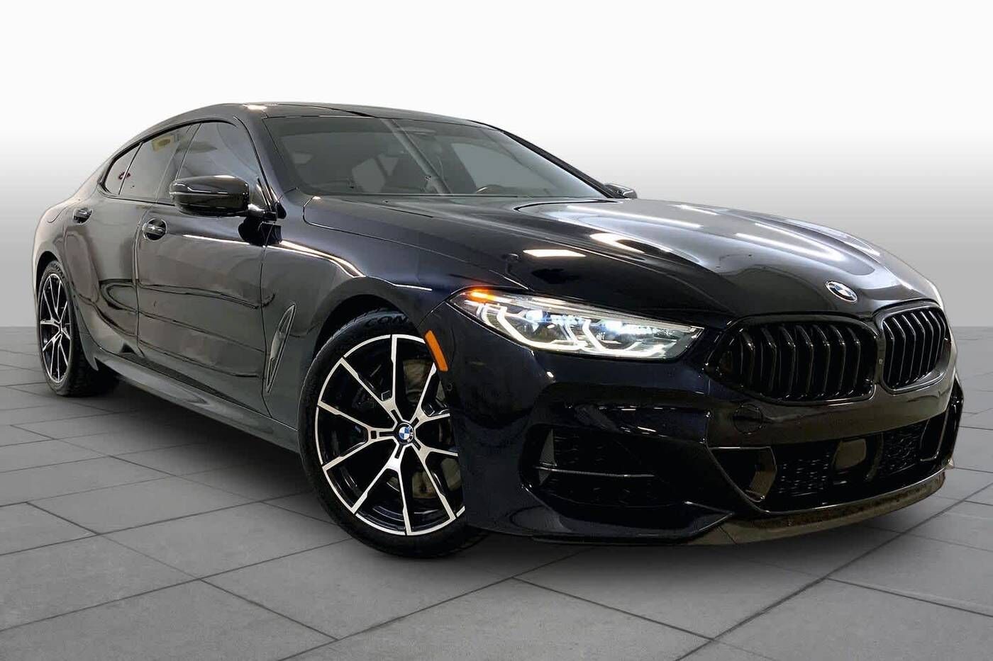 2022 BMW M850i