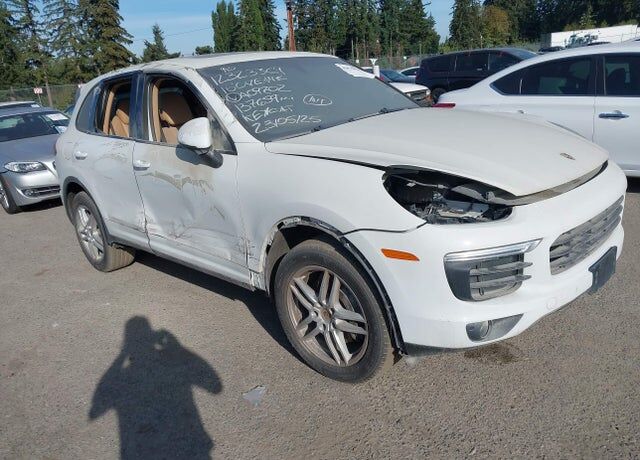 2016 PORSCHE Cayenne