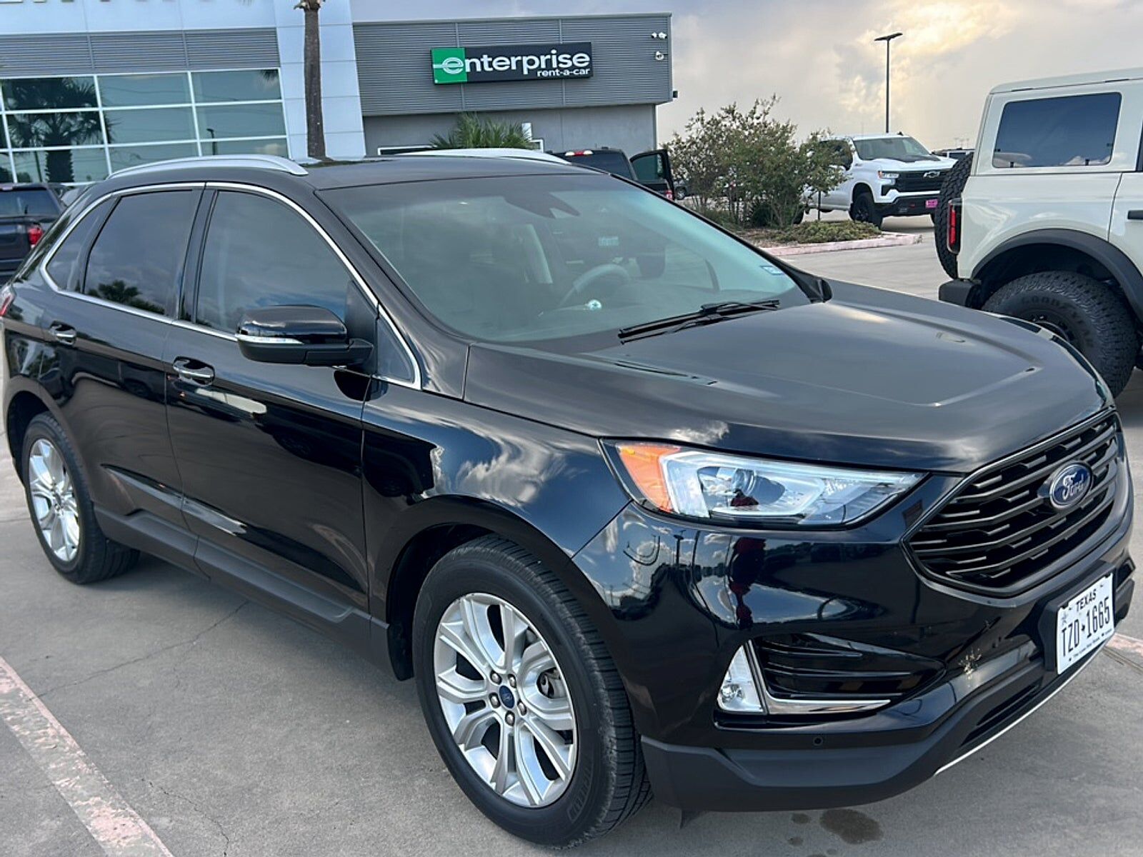 2020 FORD Edge