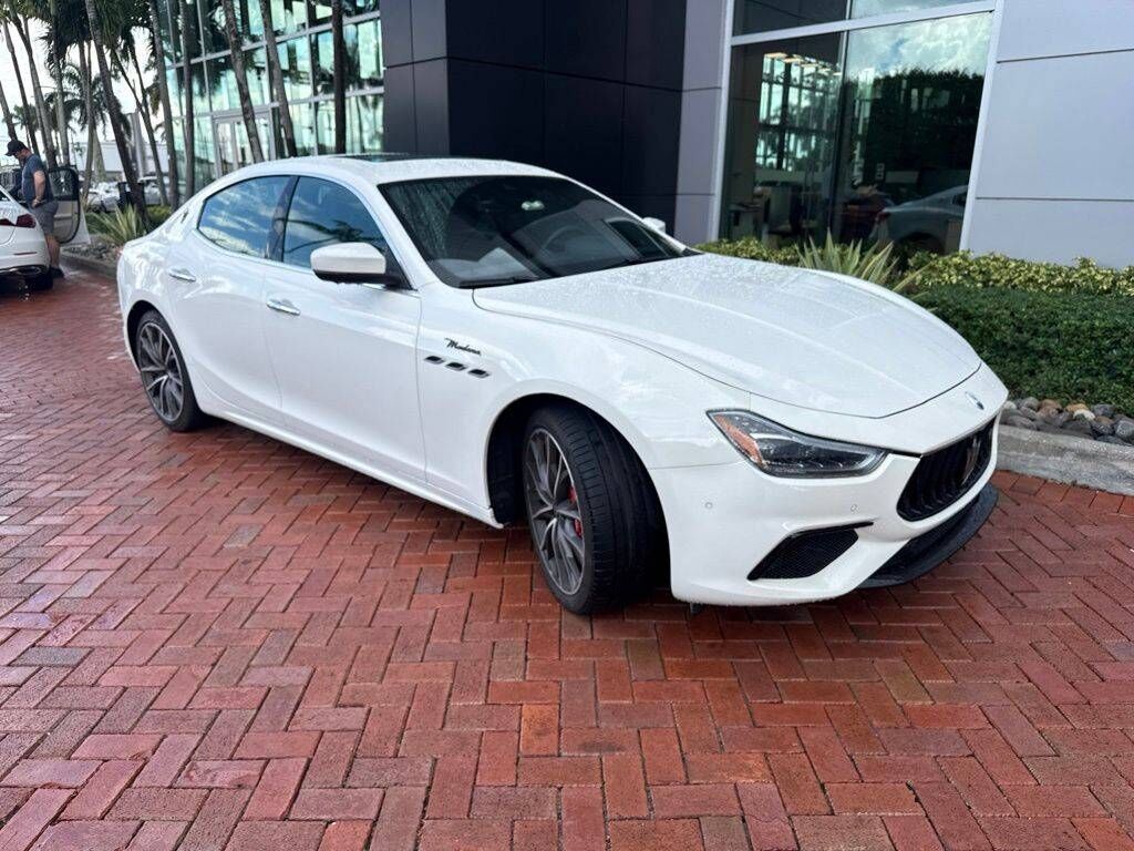 2023 MASERATI Ghibli