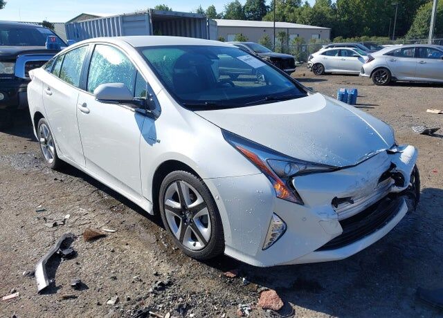 2017 TOYOTA PRIUS