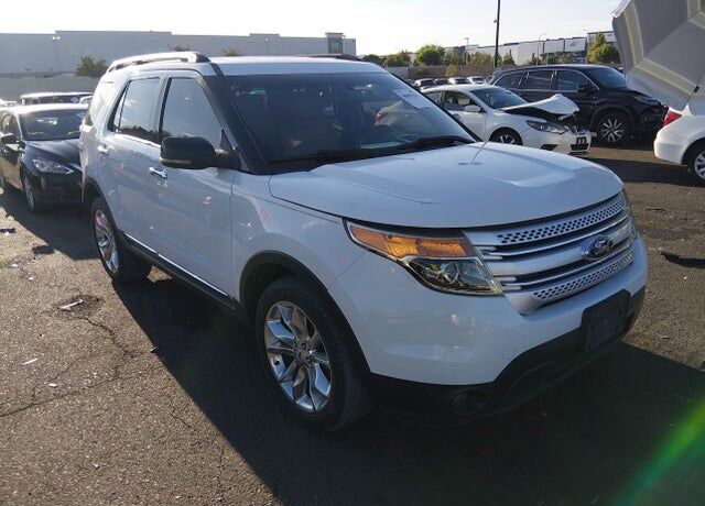 2013 FORD Explorer