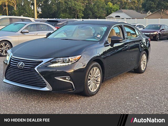 2017 LEXUS ES