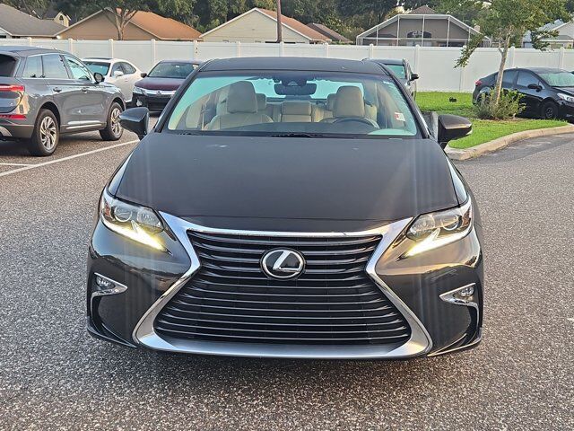 2017 Lexus ES