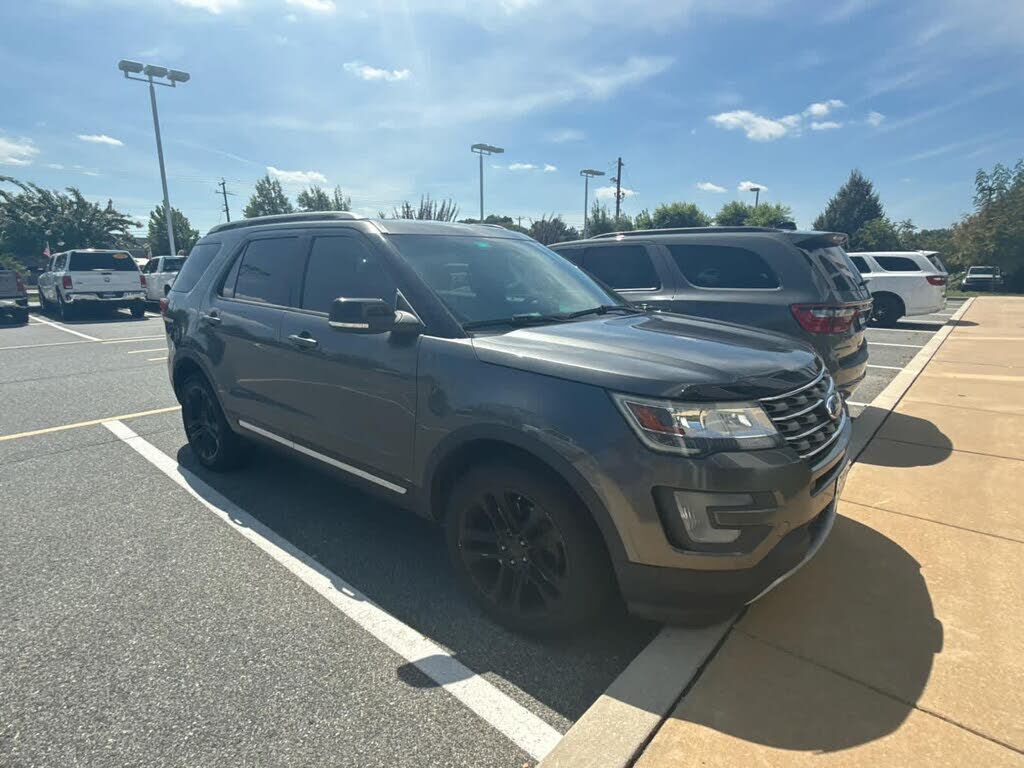 2016 FORD Explorer