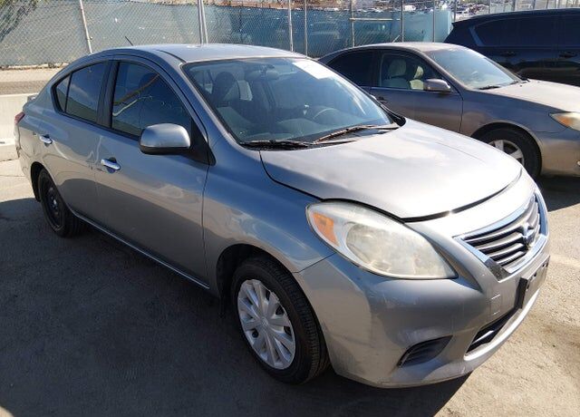 2013 NISSAN Versa