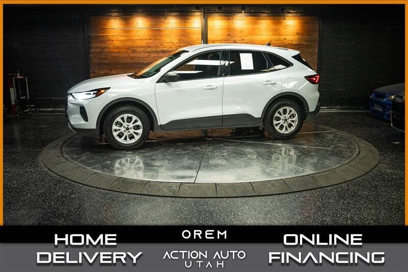 2025 FORD Escape
