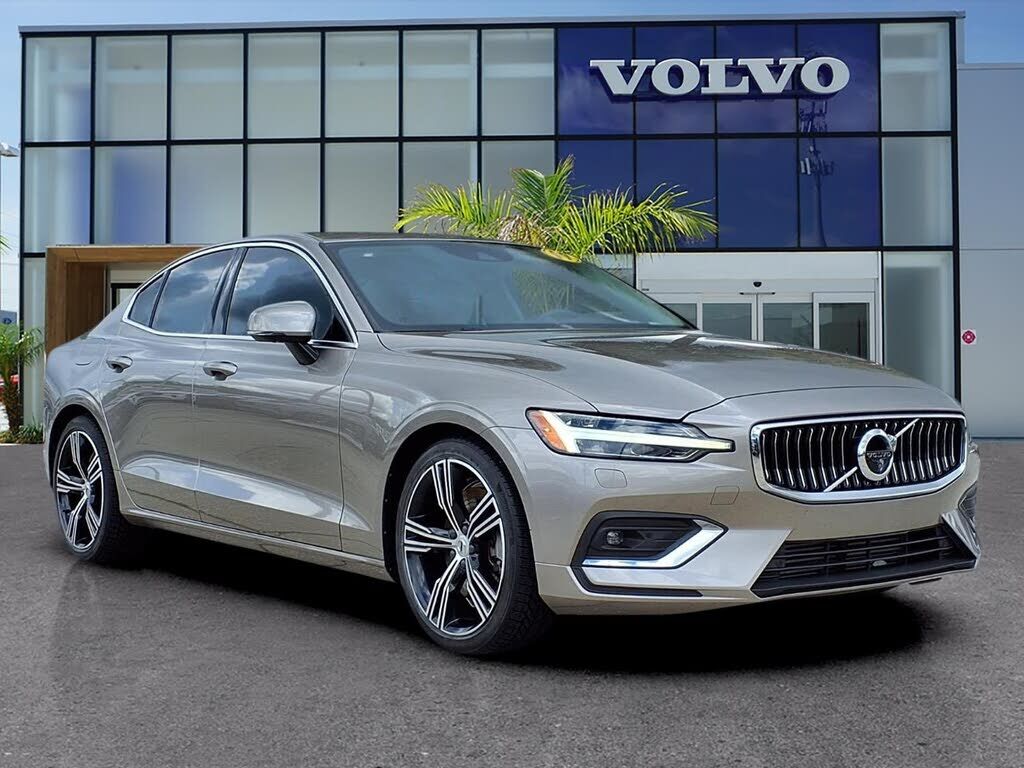 2019 VOLVO S60