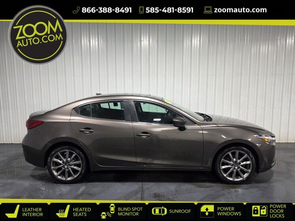 2018 MAZDA Mazda3