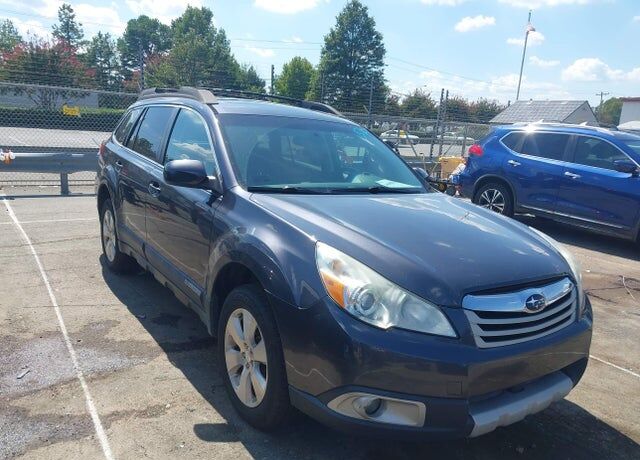 2010 SUBARU Outback