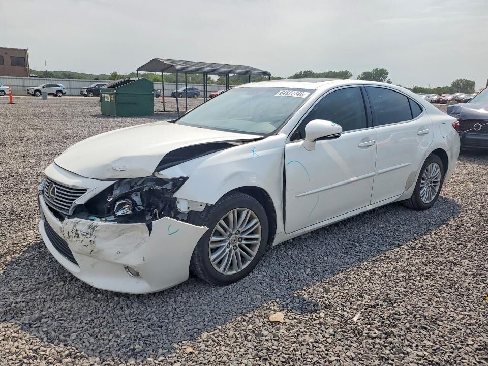 2013 LEXUS ES