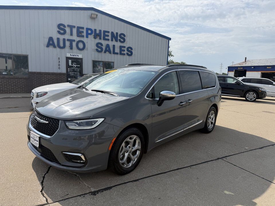 2023 CHRYSLER Pacifica