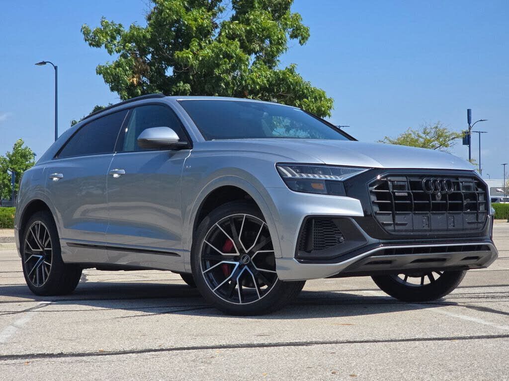 2021 AUDI Q8
