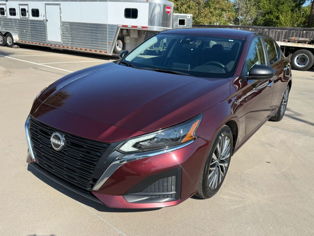 2025 NISSAN Altima