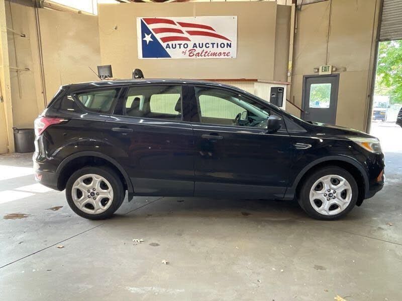 2017 FORD Escape