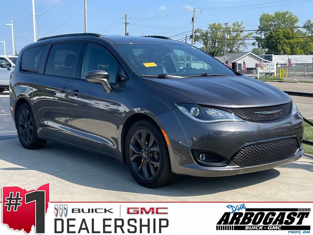 2020 CHRYSLER Pacifica