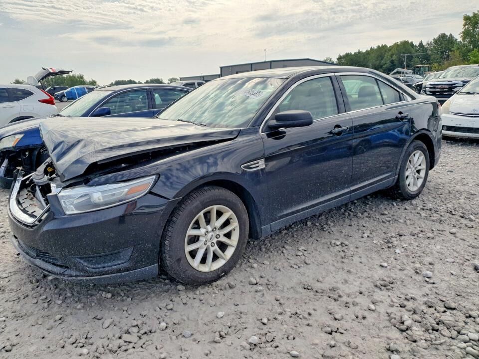 2013 FORD Taurus