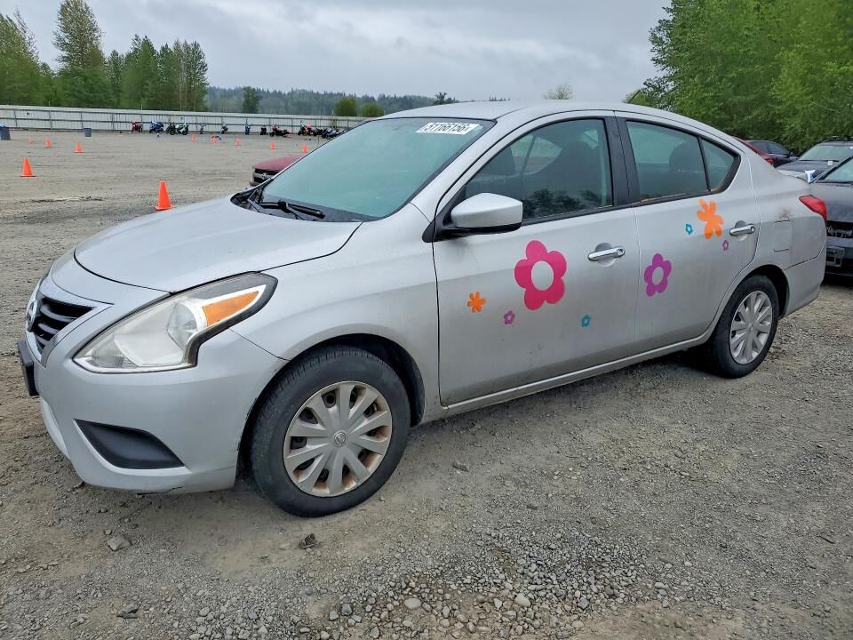 2016 NISSAN Versa