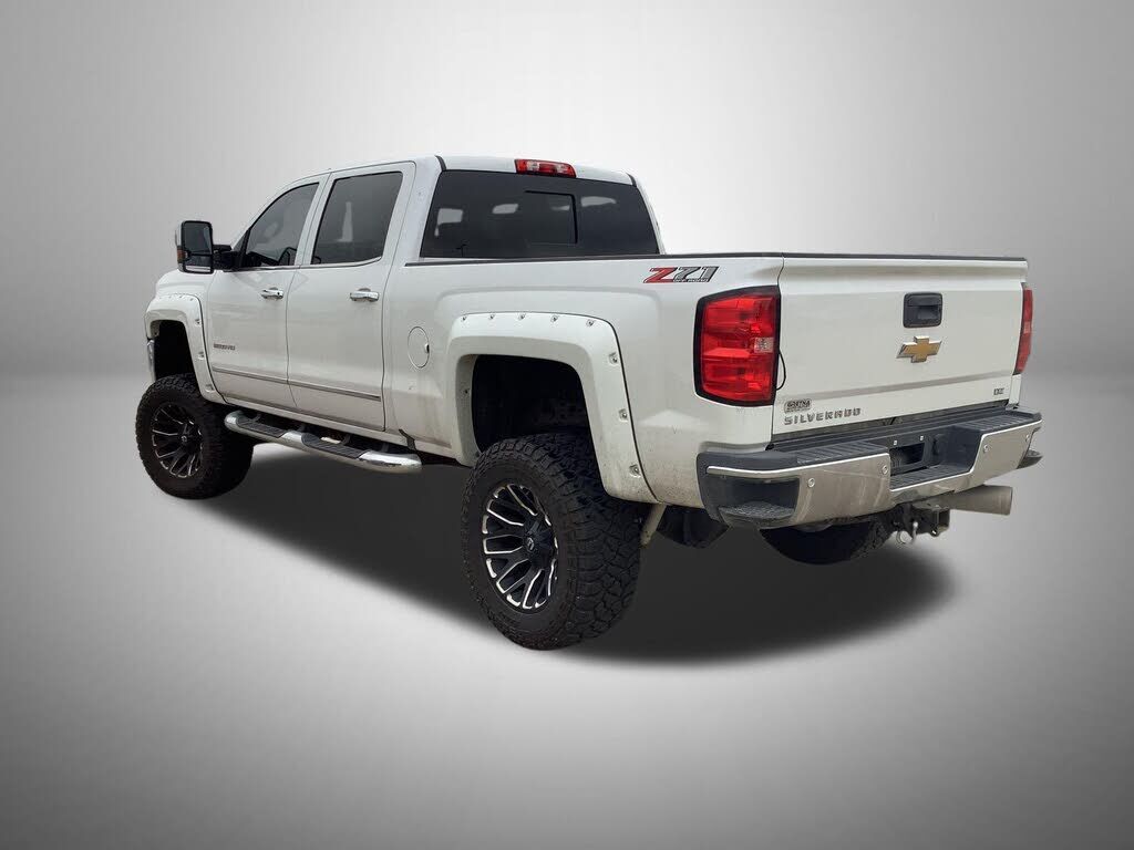 2018 CHEVROLET Silverado
