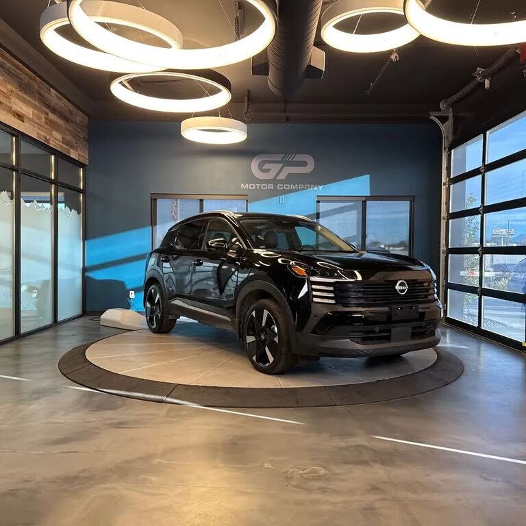 2025 NISSAN Kicks