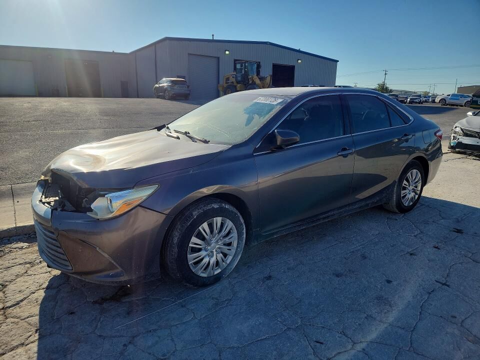 2017 TOYOTA Camry