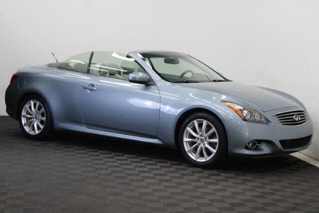 2015 INFINITI Q60