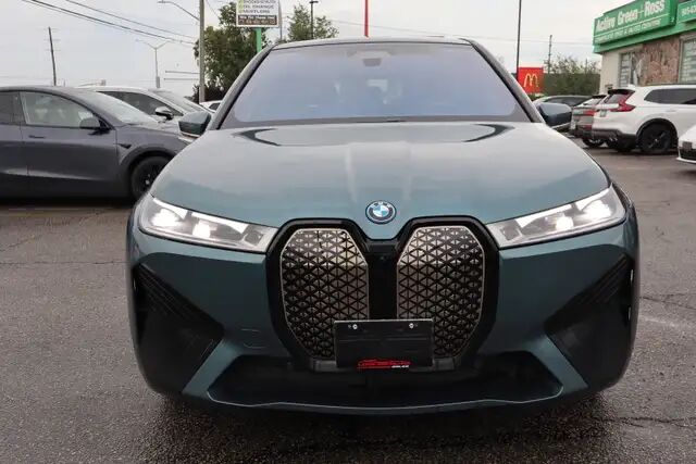 2022 BMW iX