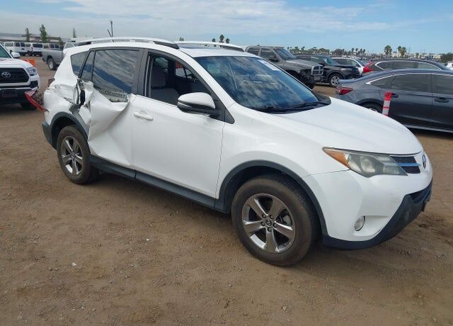 2015 TOYOTA RAV4