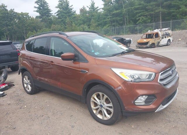 2017 FORD Escape