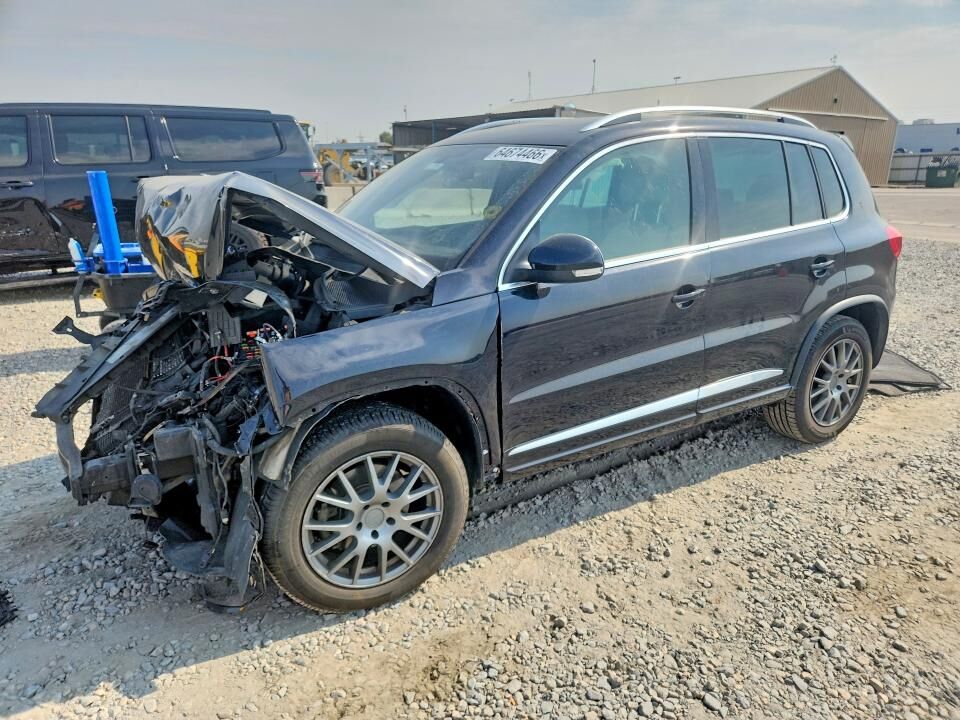 2014 VOLKSWAGEN Tiguan