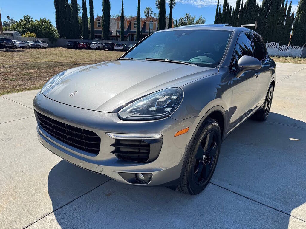 2016 PORSCHE Cayenne