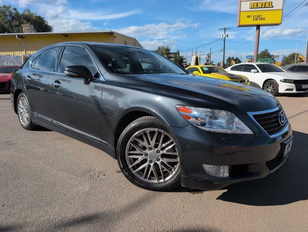 2011 LEXUS LS