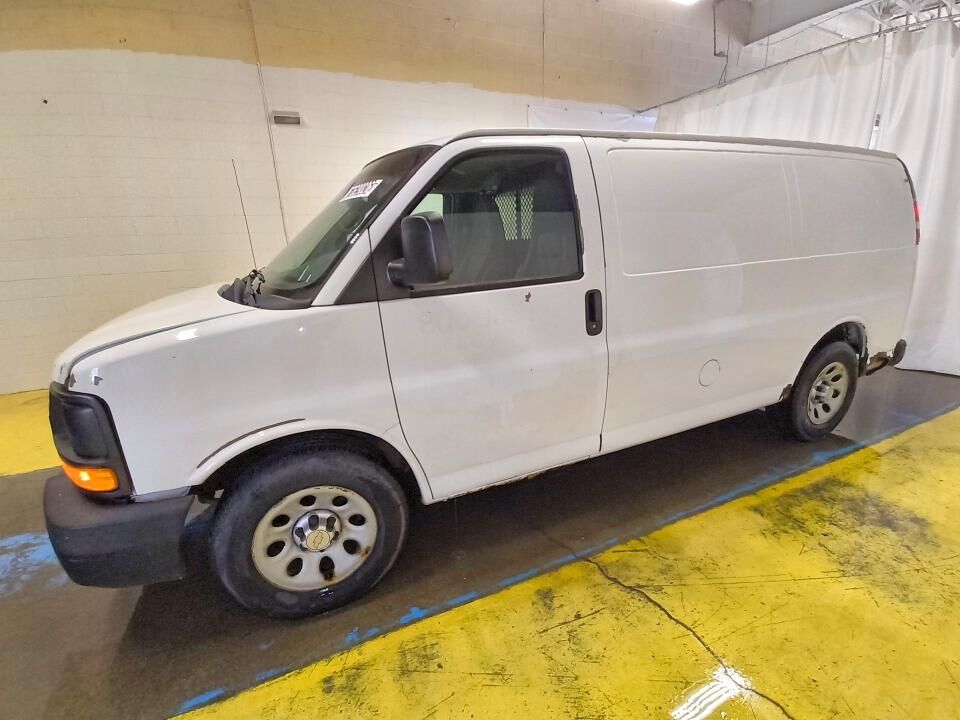 2012 CHEVROLET Express