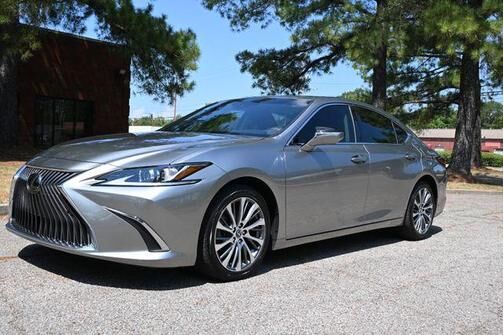 2019 LEXUS ES