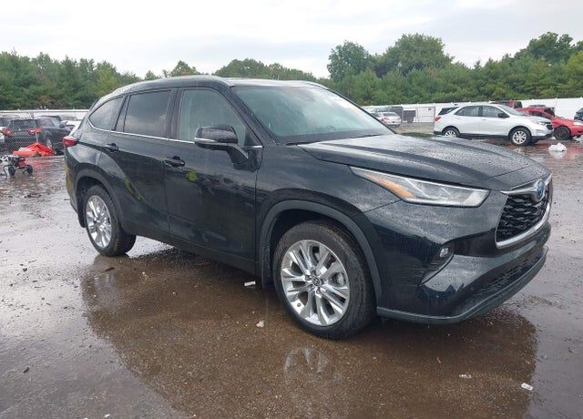 2023 TOYOTA Highlander