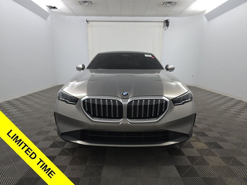 2024 BMW 530i